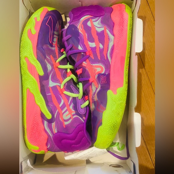 Lamelos MB.03 Toxic”purple glimmer-green gecko for 100$ - Picture 7 of 8